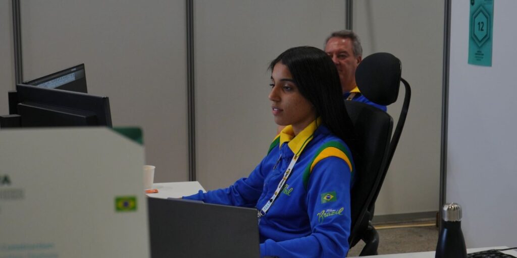 Esther durante a competição WorldSkills 2024